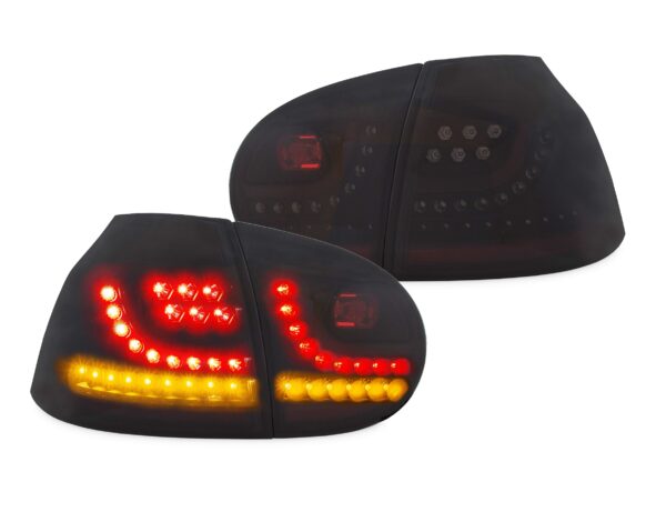 LED baglygter mørk sort til VW Golf 5 årgang 2003-2008 - Dynamisk Styling > Lygter